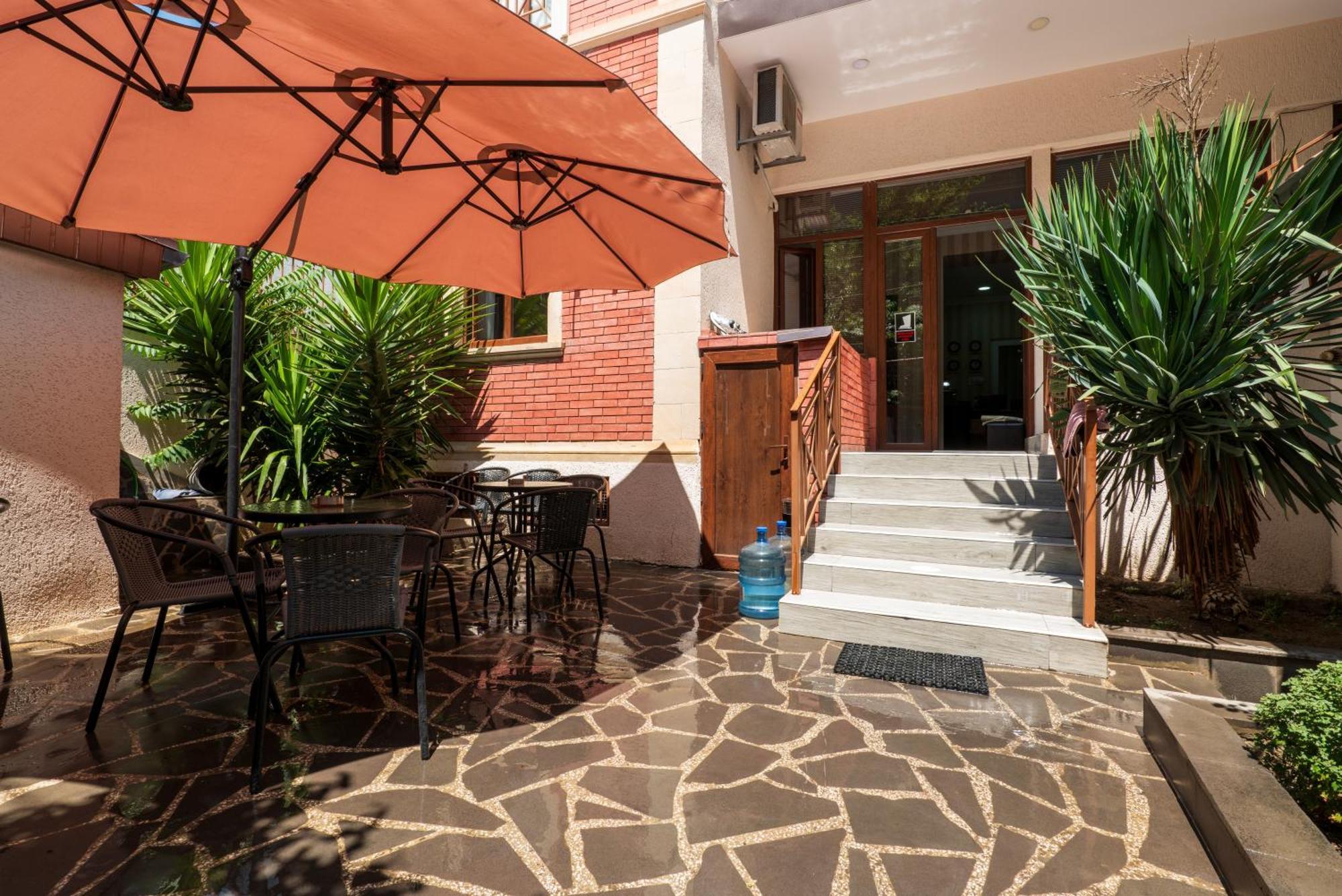 Hotel A&K Tbilisi Ngoại thất bức ảnh