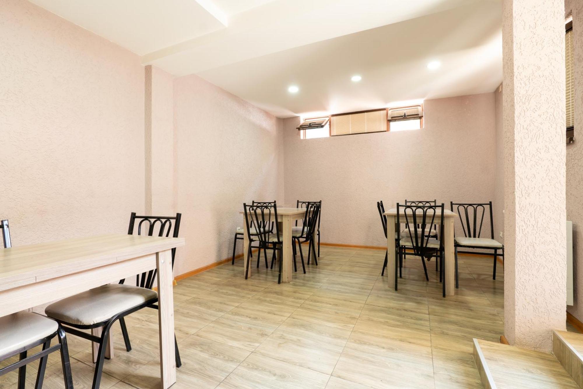 Hotel A&K Tbilisi Ngoại thất bức ảnh